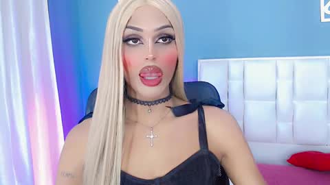 Snapshot of amal_baddel_ chatting on 12/14/24, 07:51 amal_baddel_ online show from 12/14/24, 07:51