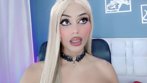 Snapshot of amal_baddel_ chatting on 01/12/25, 03:49 amal_baddel_ online show from 01/12/25, 03:49