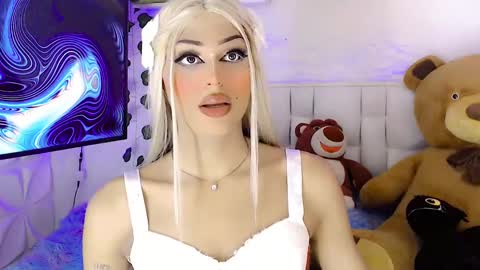 Snapshot of amal_baddel_ chatting on 02/28/25, 11:36 amal_baddel_ online show from 02/28/25, 11:36