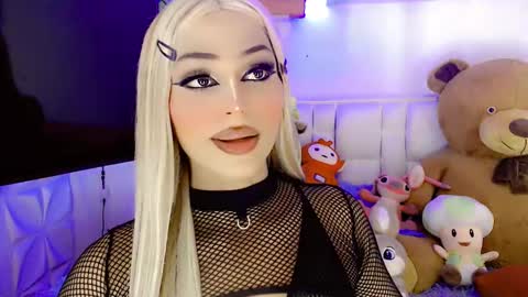 Snapshot of amal_baddel_ chatting on 03/08/25, 04:12 amal_baddel_ online show from 03/08/25, 04:12