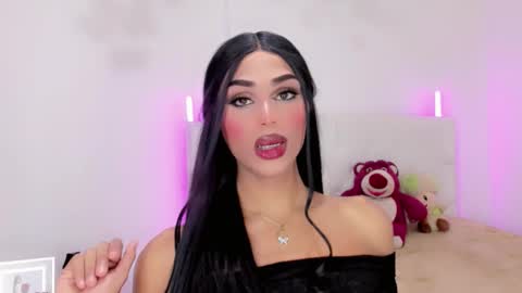 Snapshot of amal_baddel_ chatting on 10/26/25, 02:28 amal_baddel_ online show from 10/26/25, 02:28