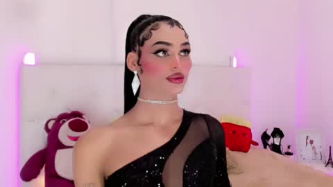 Snapshot of amal_baddel_ chatting on 11/10/25, 10:20 amal_baddel_ online show from 11/10/25, 10:20