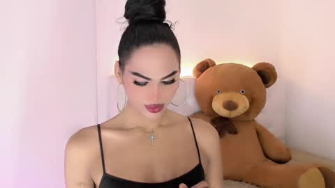 Snapshot of amal_baddel_ chatting on 01/14/26, 05:02 amal_baddel_ online show from 01/14/26, 05:02