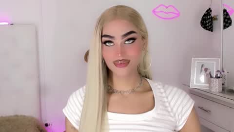 Snapshot of amal_baddel_ chatting on 02/05/26, 05:01 amal_baddel_ online show from 02/05/26, 05:01