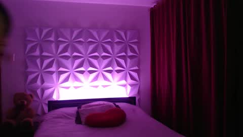 Amalett online show from 12/04/25, 10:02