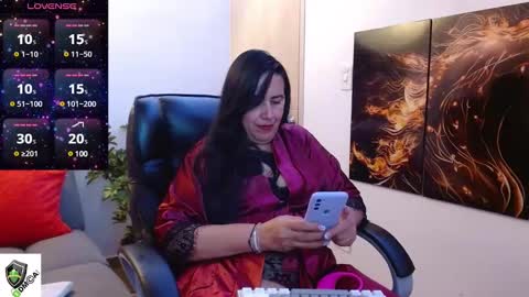 Snapshot of amalia_brunette chatting on 03/01/25, 10:53 AMALIA online show from 03/01/25, 10:53