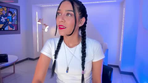Snapshot of amalia_cruss chatting on 09/28/25, 11:43 Amalia cruss online show from 09/28/25, 11:43