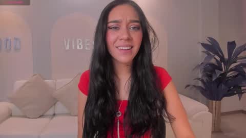 Amalia cruss online show from 11/17/25, 08:03