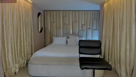 Amalia cruss online show from 01/09/26, 08:32