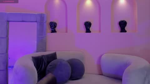 Amalia cruss online show from 02/11/26, 08:25