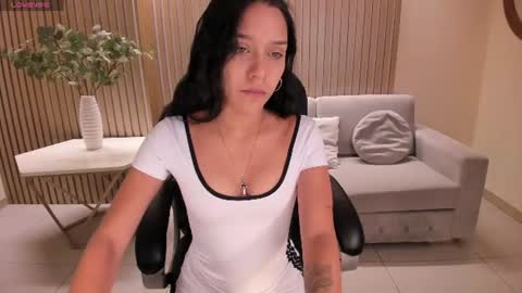 Snapshot of amalia_cruss chatting on 06/20/26, 08:00 Amalia cruss online show from 06/20/26, 08:00