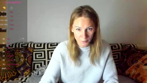 Snapshot of amalia_mio chatting on 10/05/25, 08:01 Amalia online show from 10/05/25, 08:01