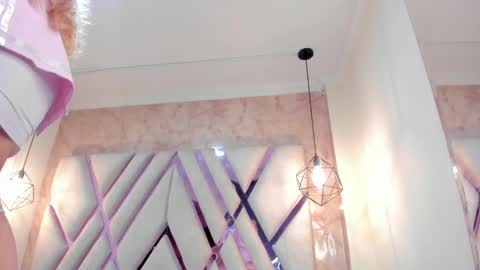 Snapshot of amalia_rosse_ chatting on 01/28/25, 02:21 Amalia Im Back See you soon this January 7 at 10 pm Colombia time online show from 01/28/25, 02:21