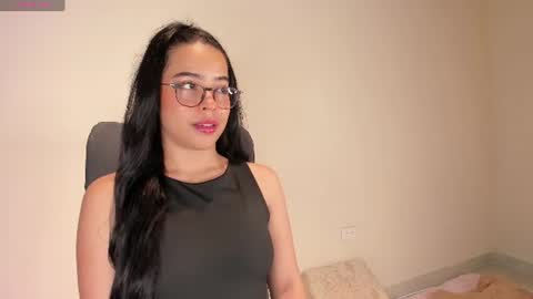 Amalia    real MIA  online show from 07/06/26, 04:20