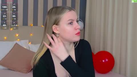 Amalia online show from 02/11/26, 01:16