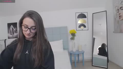 Snapshot of amalliajade chatting on 02/16/26, 07:32 Amalia online show from 02/16/26, 07:32