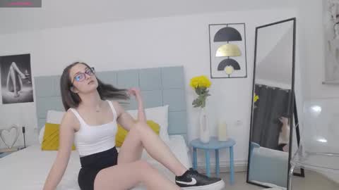 Snapshot of amalliajade chatting on 02/19/26, 08:38 Amalia online show from 02/19/26, 08:38