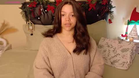 Snapshot of amand1_sweet chatting on 12/21/25, 01:07 online show from 12/21/25, 01:07