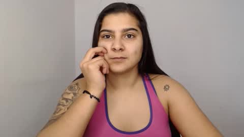 The queen of the biceps  online show from 01/10/25, 10:39