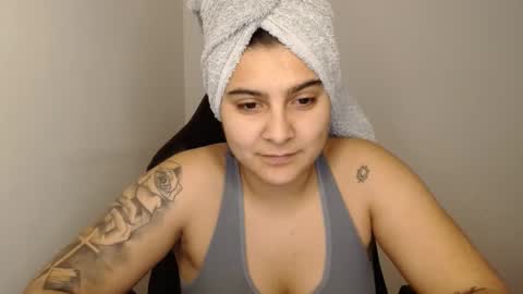 The queen of the biceps  online show from 01/27/25, 11:00