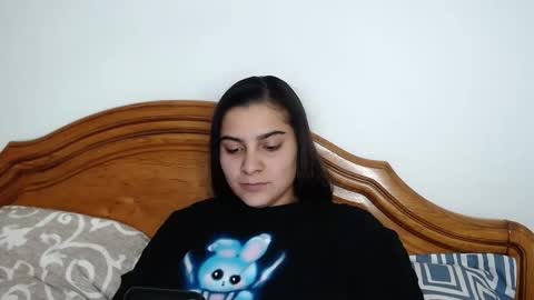 The queen of the biceps  online show from 04/04/26, 10:51