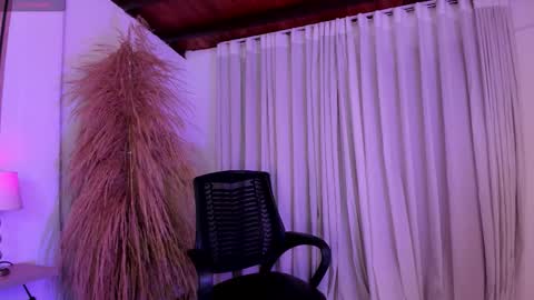 Luisa online show from 10/29/25, 01:41