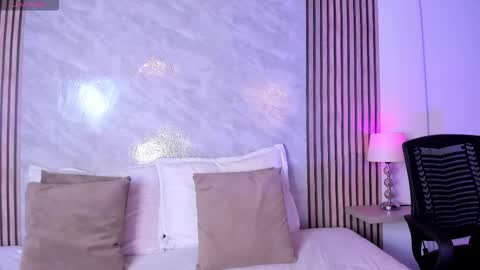 Luisa online show from 03/24/26, 02:27