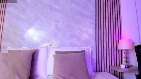 Luisa online show from 04/05/26, 03:04