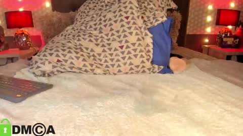 diana        Private is Open online show from 04/15/26, 03:30