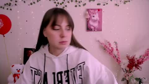 Snapshot of amanda_bright_ chatting on 04/15/26, 10:33 amanda_bright_ online show from 04/15/26, 10:33