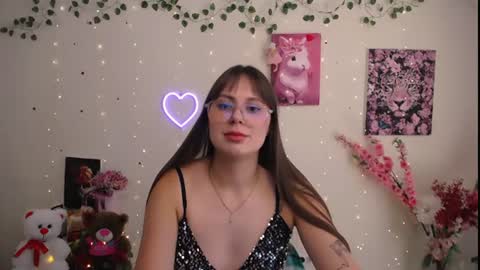 Snapshot of amanda_bright_ chatting on 07/16/26, 11:16 amanda_bright_ online show from 07/16/26, 11:16