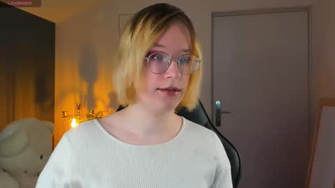 Hi im Amanda online show from 10/25/25, 10:01