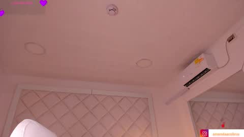 Snapshot of amanda_colin chatting on 11/08/25, 11:47 Amanda online show from 11/08/25, 11:47