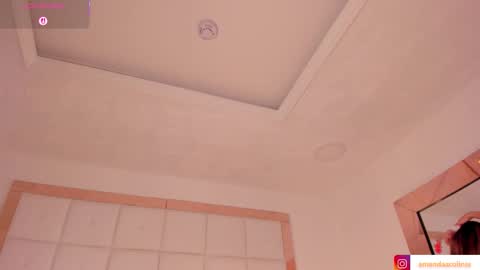 Snapshot of amanda_colin chatting on 11/21/25, 02:05 Amanda online show from 11/21/25, 02:05