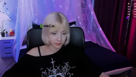 amanda_dark_ online show from 05/01/26, 08:52
