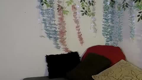 Snapshot of amanda_milf_1 chatting on 11/27/25, 08:55 amanda milf 1 online show from 11/27/25, 08:55