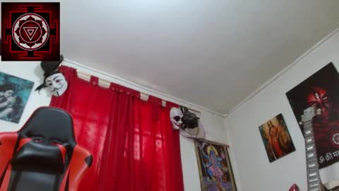 Snapshot of amanda_valeska chatting on 04/18/26, 05:39 Amanda Valeska online show from 04/18/26, 05:39