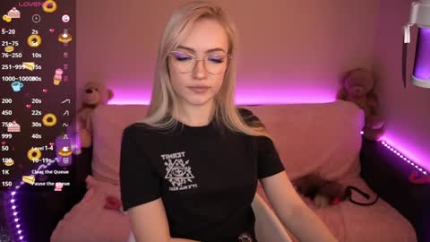 Snapshot of amandaafire chatting on 01/18/25, 02:12 Amanda online show from 01/18/25, 02:12