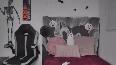 Amanda online show from 10/25/25, 12:40