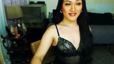 Suzie online show from 03/25/26, 11:44