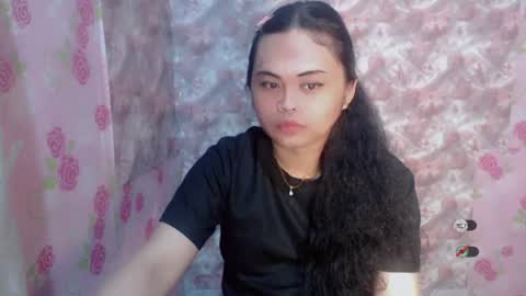 Snapshot of amandaxxx02 chatting on 07/28/26, 05:45 manda online show from 07/28/26, 05:45