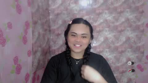 Snapshot of amandaxxx02 chatting on 07/29/26, 07:06 manda online show from 07/29/26, 07:06