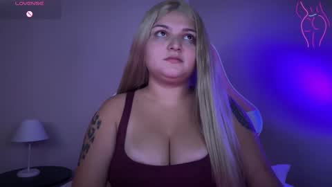 Snapshot of amandhaaa chatting on 03/02/25, 11:09 Amandha online show from 03/02/25, 11:09