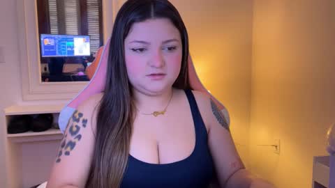 Snapshot of amandhaaa chatting on 09/16/25, 01:45 Amandha online show from 09/16/25, 01:45