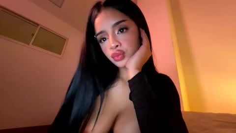 Snapshot of amapola_666 chatting on 06/05/26, 02:40 Ama online show from 06/05/26, 02:40