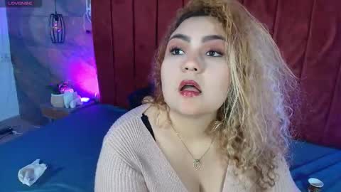 Snapshot of amara_silk_ chatting on 02/17/26, 03:47 amara_silk_ online show from 02/17/26, 03:47