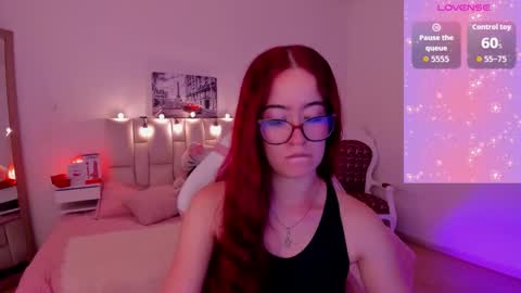 amaraa_couper1 online show from 12/19/25, 04:19