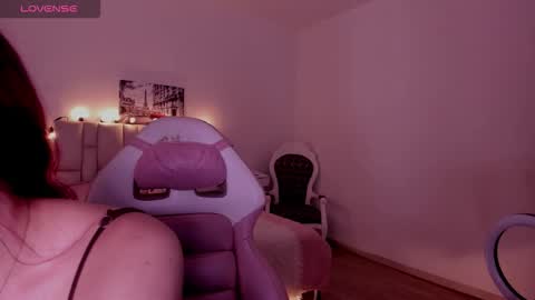 amaraa_couper1 online show from 01/11/26, 04:17