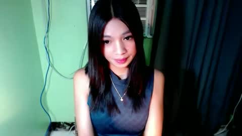 Snapshot of amarabellax chatting on 09/27/25, 02:33 BELLA online show from 09/27/25, 02:33