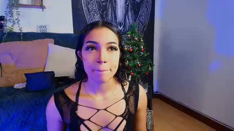 Snapshot of amaracooper2 chatting on 01/07/26, 01:13 amaracooper2 online show from 01/07/26, 01:13